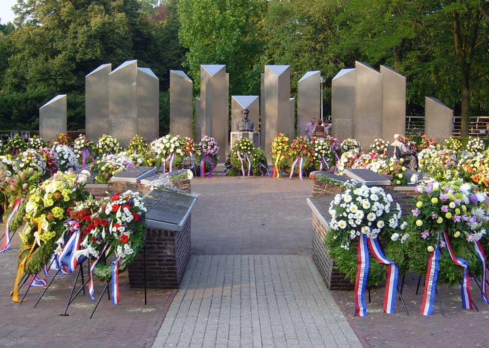 indiemonument1